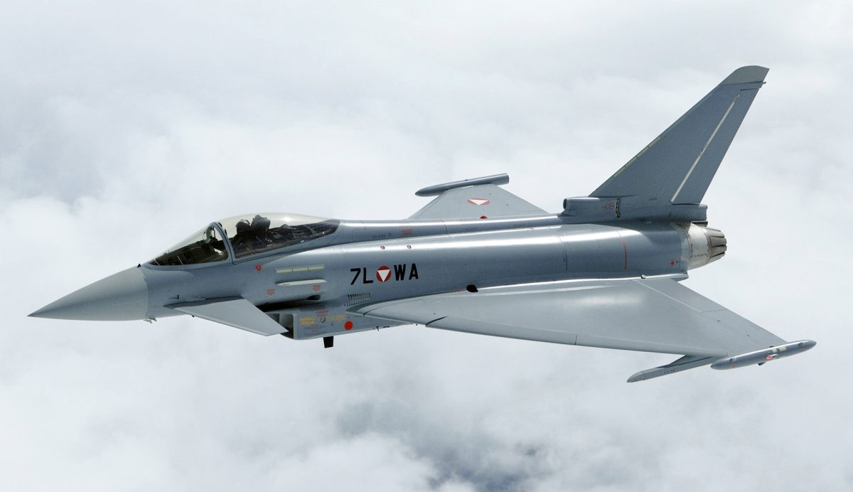 A Eurofighter Typhoon, similar to the ones used in the strike on Syria by Britain and France